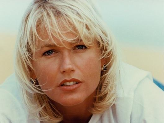 "O tempo é cruel", diz seguidor após Xuxa postar foto antiga na web