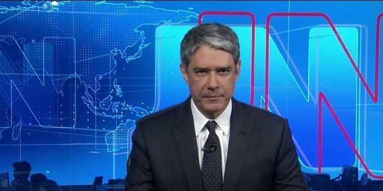 Bonner comete gafe ao vivo no “Jornal Nacional” e causa na web