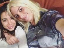 Cantora Anitta aparece sem maquiagem em foto de amiga