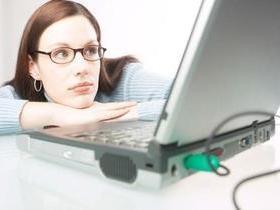 Estudo polemiza:Assistir filmes pornô deixa mulheres descontentes