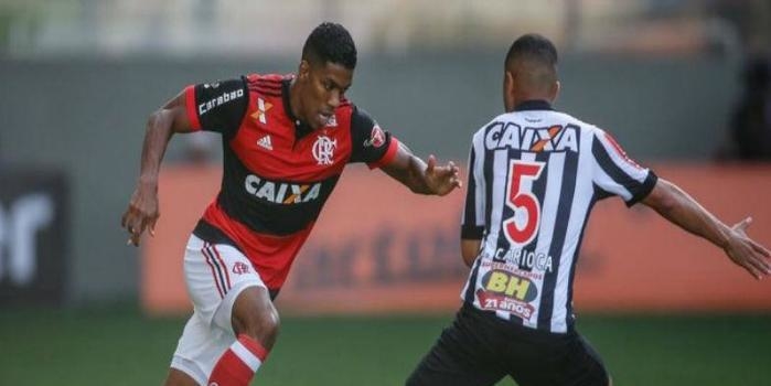 Flamengo perde para o Atlético-MG e briga por vaga na Libertadores