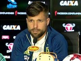 Diego defende Rueda no Flamengo após críticas de Jair do Botafogo