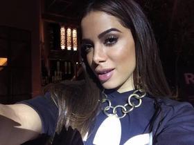 Anitta fala sobre relacionamento: 'Prefiro pegar homem pobre'