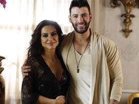 Cleo Pires aparece de camisola em foto ao lado de Gustavo Lima
