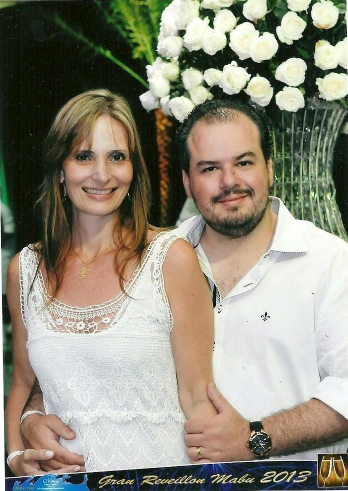 Cláudia e Cristian em foto de perfil no Facebook (Crédito: Reprodução/Facebook)