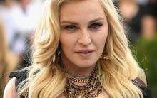 Madonna aparece em foto rara ao lado dos filhos e impressiona