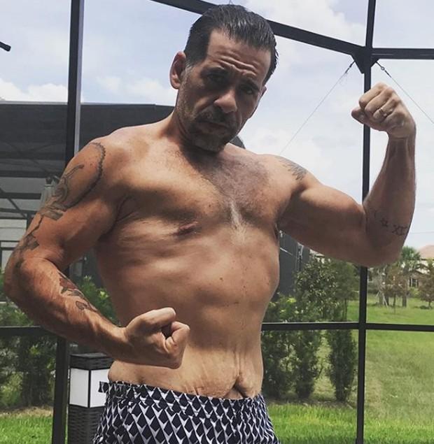 Leandro Hassum exibe músculos e é comparado com Wolverine (Crédito: Reprodução/Instagram)