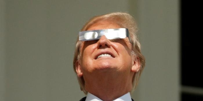 Eclipse solar total é visto por milhares de pessoas nos EUA