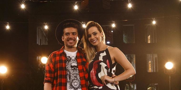 Luan Estilizado embarca para Orlando com a esposa