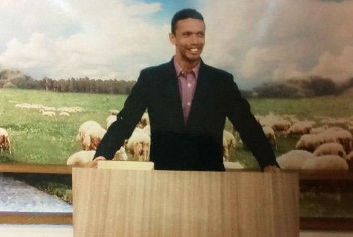 Pastor Givanildo Borges, da Igreja Mundial do Poder de Deus, é acusado de ser chefe de quadrilha de assaltantes (Crédito: Reprodução)