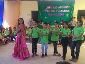 Escola Adelaide Magalhães realiza aula dinâmica.