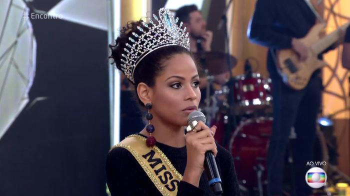 Monalysa Alcântara revela em entrevista: 'Sempre duvidavam de mim' (Crédito: Reprodução)