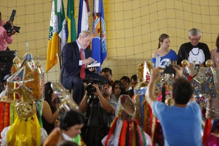 Lula recebe o título de Doutor Honoris Causa na Uneal (Crédito: Felipe Brasil)