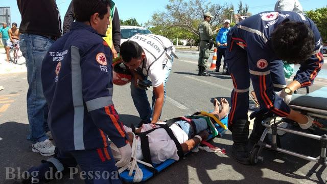 Idoso fica gravemente ferido após ser atropelado por mototaxista