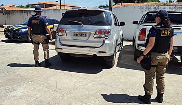 Suspeitos de assaltos a banco são presos pela PRF de Parnaíba