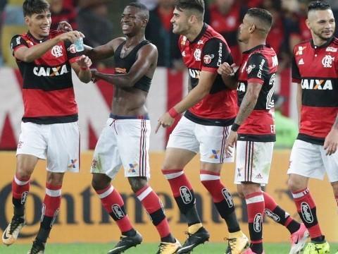 Vinicius Jr. festeja vaga do Flamengo: ‘Não importa a cor da pele’