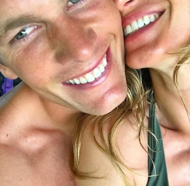Gisele Bündchen faz homenagem ao marido: "Amo sua doçura"