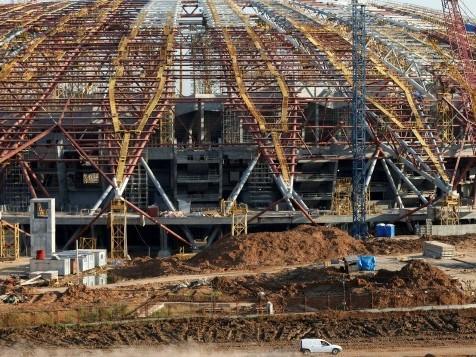 Estádio da Copa do Mundo da Rússia é atingido por incêndio