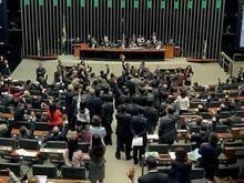 11 deputados do Maranhão votam a favor de Temer; 7 contra