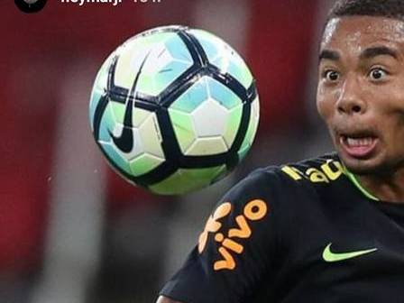 Neymar posta foto de Gabriel Jesus com cara de susto e faz zoação