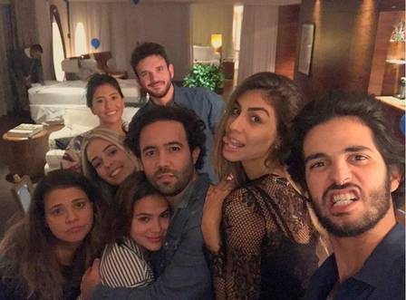Bruna Marquezine comemora aniversário em hotel de luxo em São Paulo
