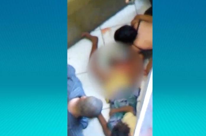 Mulher recebeu a ajuda de uma estudante de Enfermagem (Crédito: Reprodução)