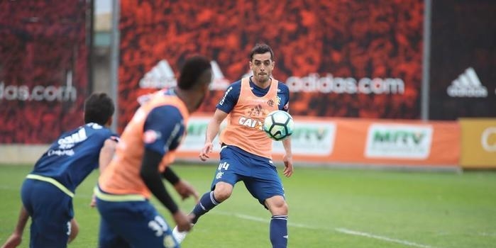 Guerrero sofre lesão, mas Rhodolfo e Geuvânio estão liberados