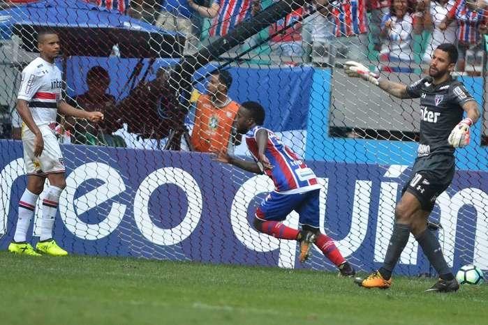 São Paulo perde do Bahia e termina primeiro turno no Z4