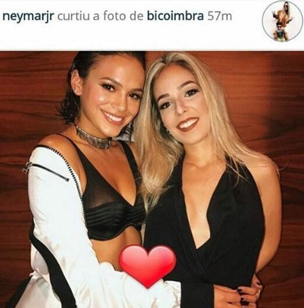 Neymar curte fotos com Bruna Marquezine (Crédito: Reprodução)
