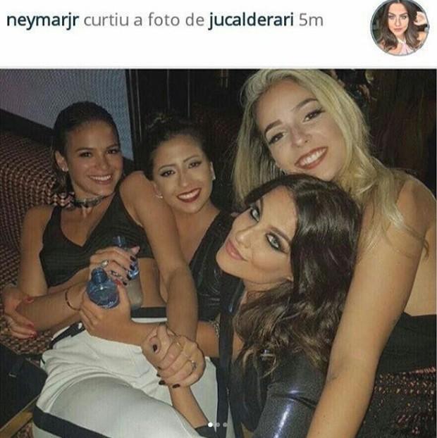 Neymar curte fotos com Bruna Marquezine (Crédito: Reprodução)