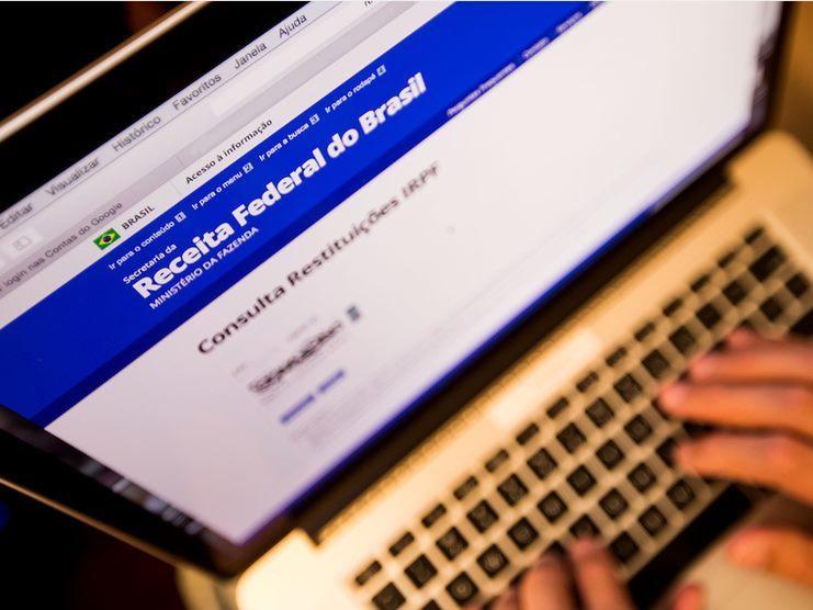 Receita abre consulta ao 3º lote de restituição nesta terça-feira