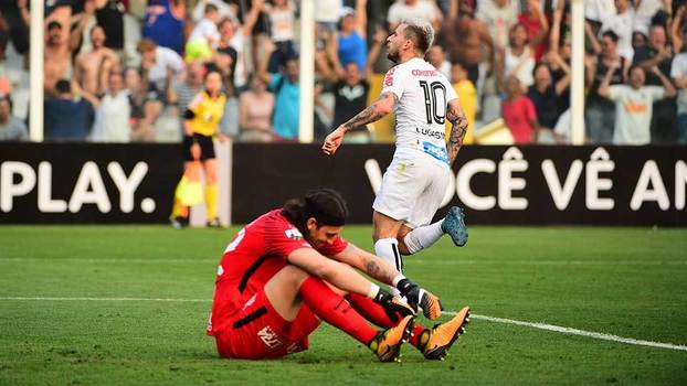 Lucas Lima comemora gol diante do Corinthians (Crédito: Gazetta Press)