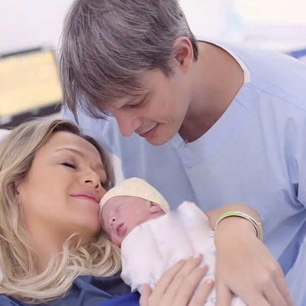 Manuela nasceu no último domingo (Crédito: Reprodução)