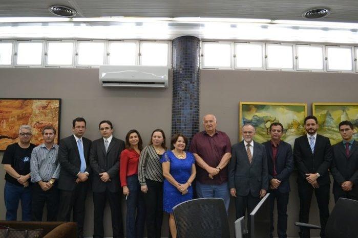 Encontro para firmar acordo entre TCE e Junta Comercial (Crédito: Divulgação)