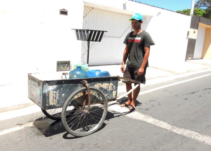 Uma sena que estava desaparecida, agora virou rotina (Crédito: Edinardo Pinto )