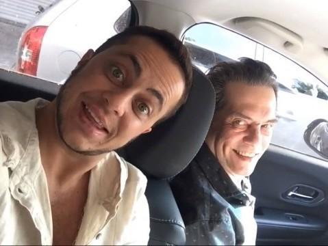 Thammy Miranda mostra semelhança com o pai delegado; compare