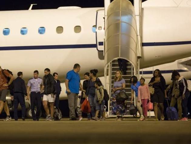 Após apelo na web, avião da FAB resgata brasileiros no Caribe