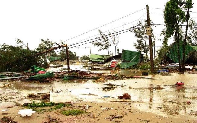 Tufão Doksuri, no Vietnã, deverá segui para o oeste do país e perder força nos próximos dias (Crédito: Reprodução/Twitter)