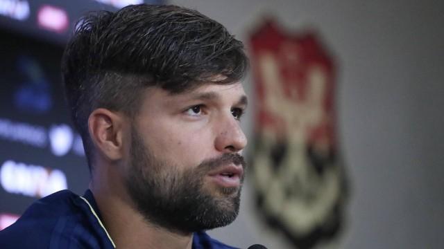 Diego, do Flamengo, comemora convocação para a seleção brasileira