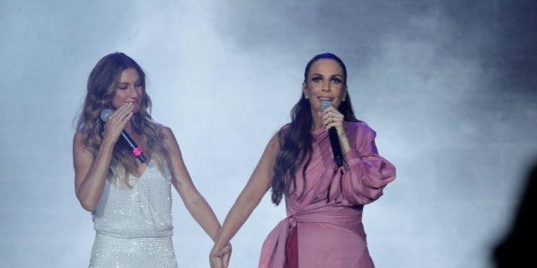 Gisele Bündchen chora e canta com Ivete Sangalo no Rock in Rio