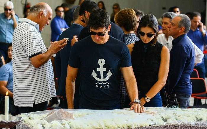 O apresentador e ator Rodrigo faro e sua esposa Vera Viel (Crédito: Aloisio Mauricio/Foto Arena/Estadão Conteúdo)