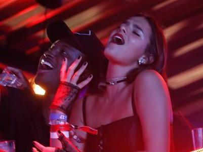 Bruna Marquezine curte show de Alicia Keys com Thiaguinho