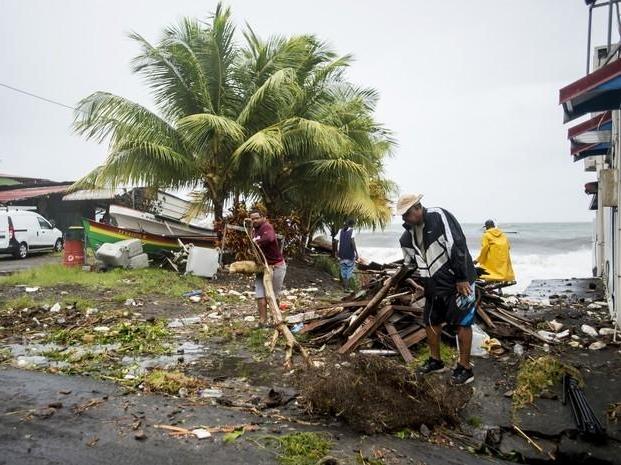 Furacão Maria chega em Porto Rico com ventos de 260km/h