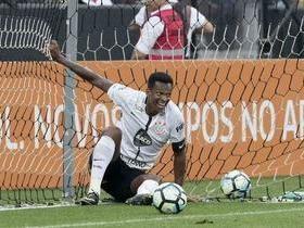 Psicólogo defende Jô: "prazer do gol leva a outro estado"