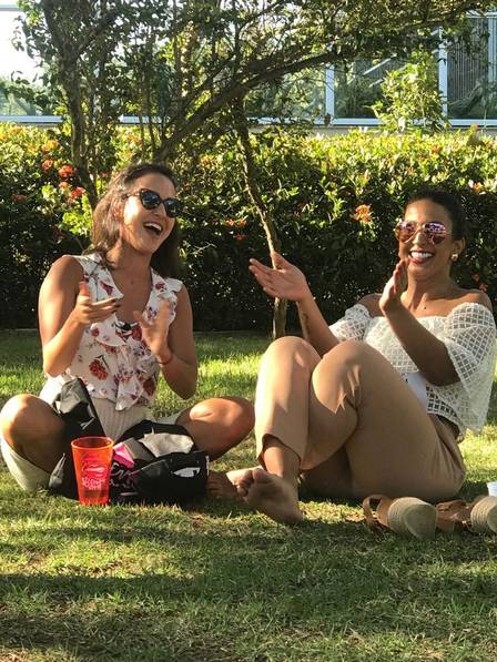 Valesca Popozuda com Juju Conta Tudo