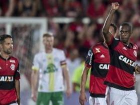 Juan fica a um gol de se tornar o zagueiro mais artilheiro Flamengo