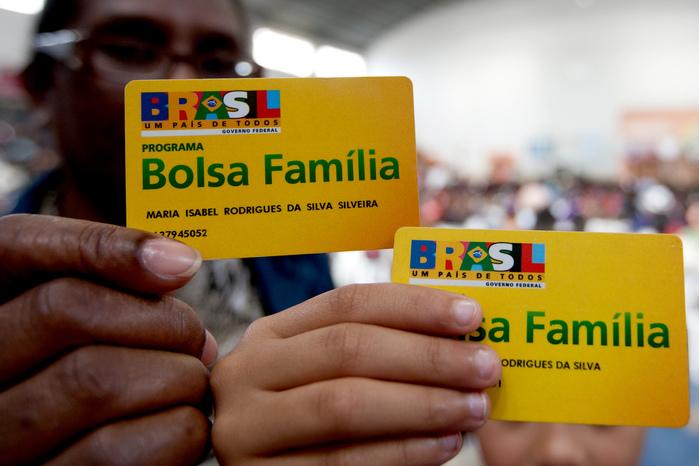 Governo quer incentivar a saída de beneficiários do Bolsa Família