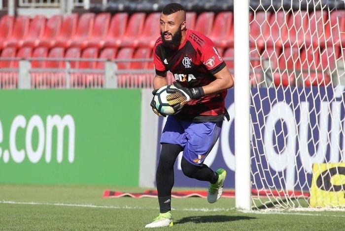 Reinaldo Rueda poupará titulares do Flamengo de olho na decisão
