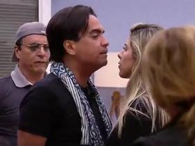 Fábio Arruda briga Minerato: "Você é uma macaca, uma marginal"