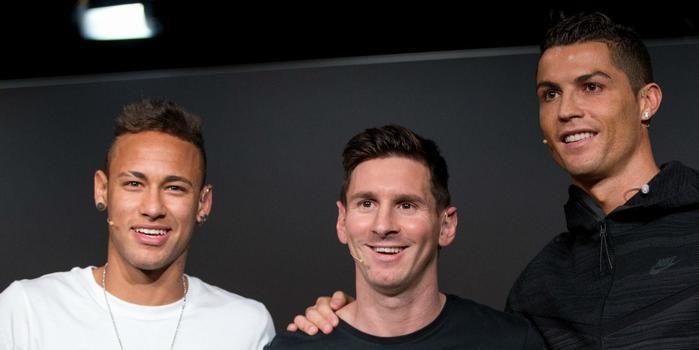 Neymar é finalista do melhor do mundo da Fifa com Messi e CR7